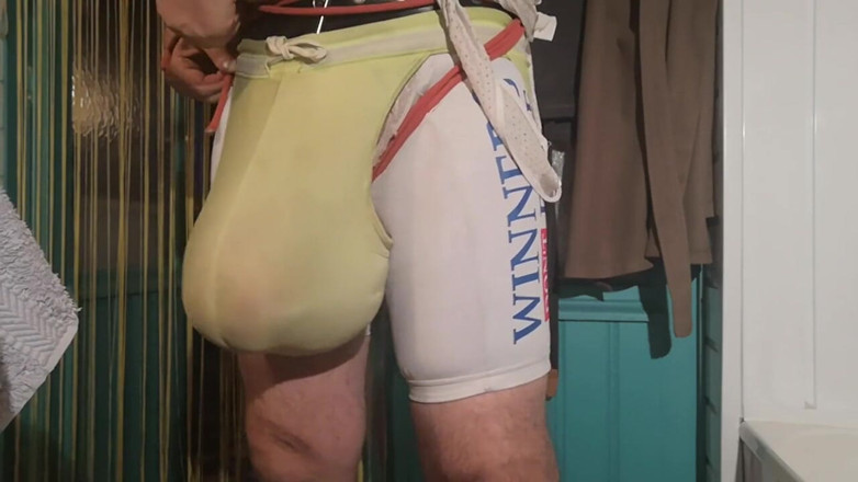 Monster_Meat_: Spandex bulging game