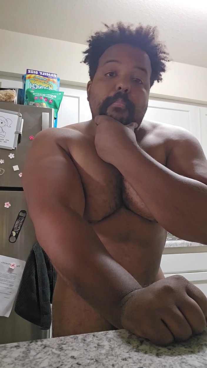 Eddie Venezuela: 社交媒体卷轴