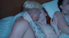 Toma Mur: Step Sister Shocked When Step Son Cum in Step Mom...