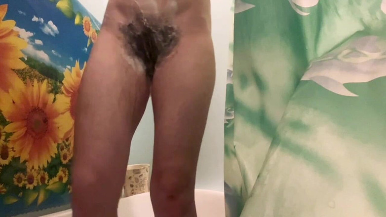 BW_Dolphin: dan membasuh bulu saya