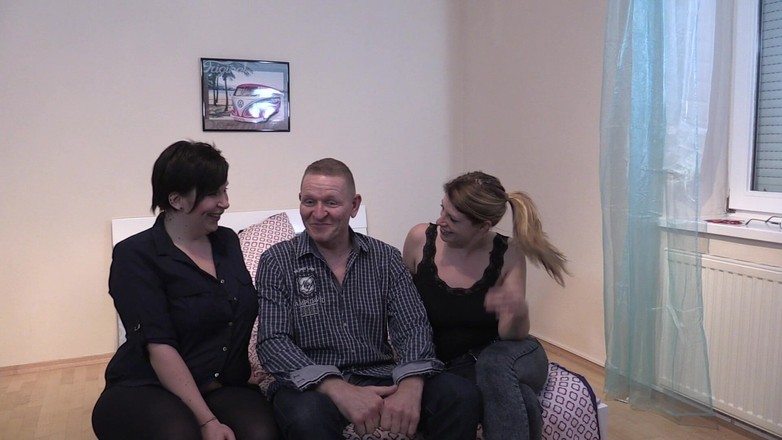 Casting66: Betty 120 Kg and MILF Luna Fucks User 23cm!!