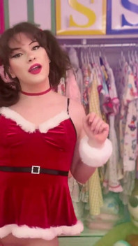 A Sissy Bimbo Gift