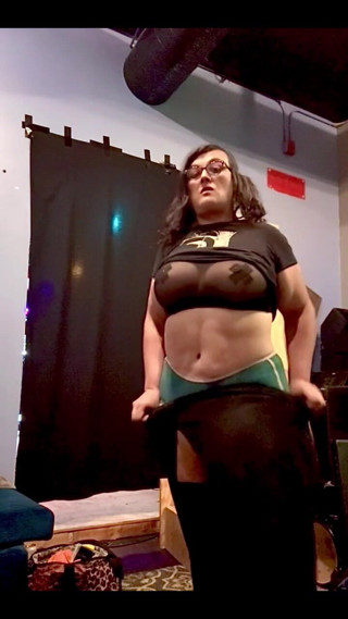 Christi Cream Cake: Get Changed with Me Before the Show!