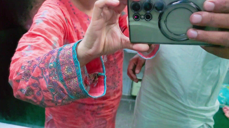 Faryal: Romantis di kereta-Ketemu sama gadis cantik asing di dalam kereta