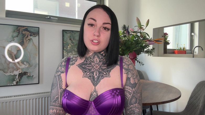 Miss Valentina: Invia un messaggio al telefono