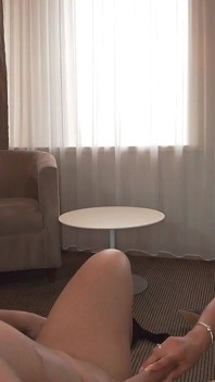 L'egiziana araba Taluhla prende il suo primo cazzo grosso in VR - Dietro le quinte