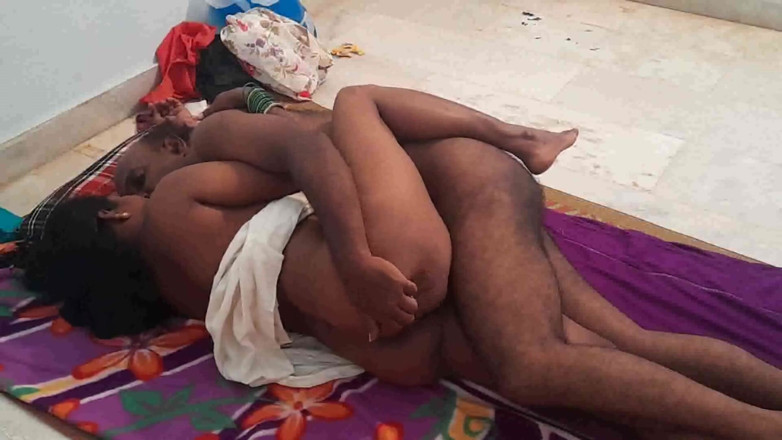 Desi palace: Video lucah makcik panas India