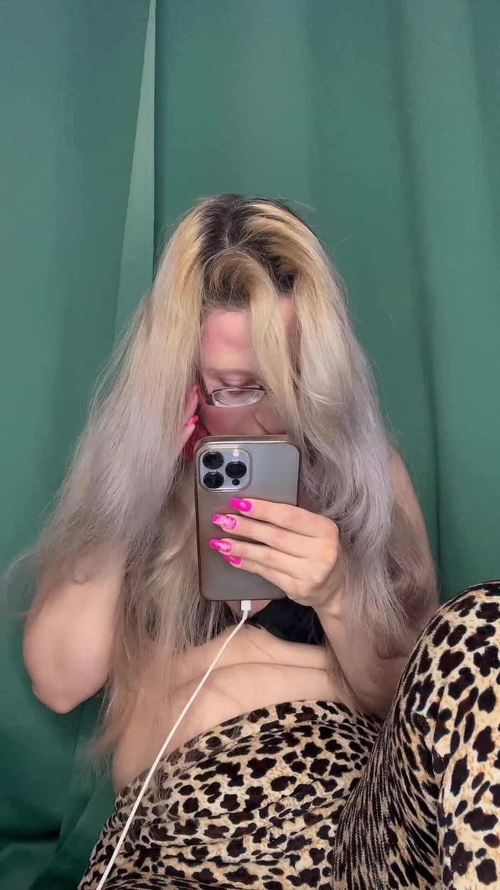 FinDom Goaldigger: Uwielbiam sesję kamerze uzależnień część 2