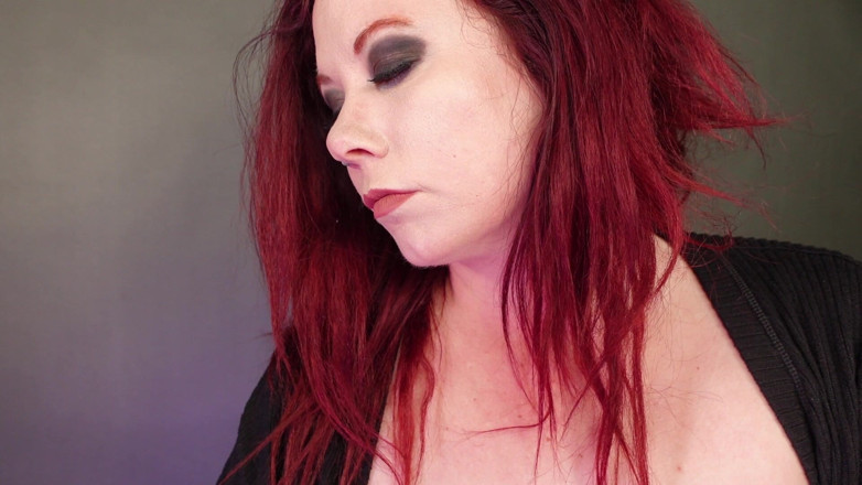 Deanna deadly: Nose and Lips Close up Custom Clip