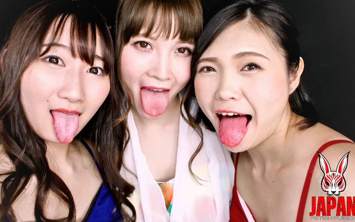 Japan Fetish Fusion: Лесбийское божественное трио: чувственная встреча Кохару, Нанока и Мисаки (часть 1-2)