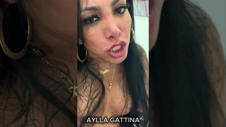 Aylla Gattina: Esta Zorra Se Sentó Caliente En La Polla
