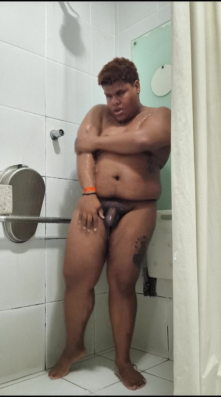 Blackteddybr: Orso Nero Che Fa Il Bagno E Viene in Un...