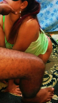 Marido fodeu esposa de quatro e garganta profunda no boquete enquanto seu chefe de plantão
