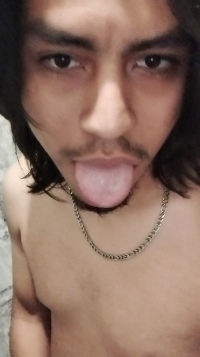 Alex Alejandro: I Drool All Over My Belly Being Naked