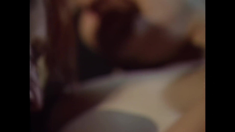 Bewitched!: Un Baño Nocturno Para Dos Porristas Ansiosas Por Lamer El...