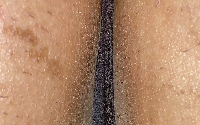 Kyotosigakk: A man exposes his anus. Take a close-up shot so...