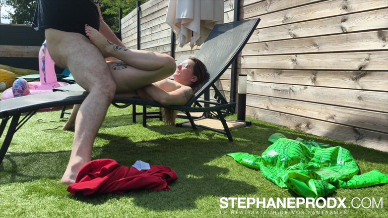 Stephprodx: Catimini é fodida por Stephaneprodx à beira da piscina