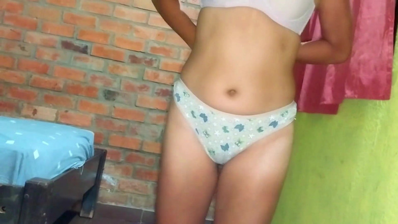 Dulce_Lou: Soused přijde a šuká mě bez kondomu, když je můj manžel...