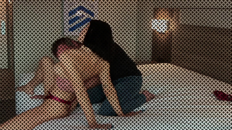 DCTrousersnake: Venus Valencia - duchovní kočka odvedena do nebe se starším mužem...
