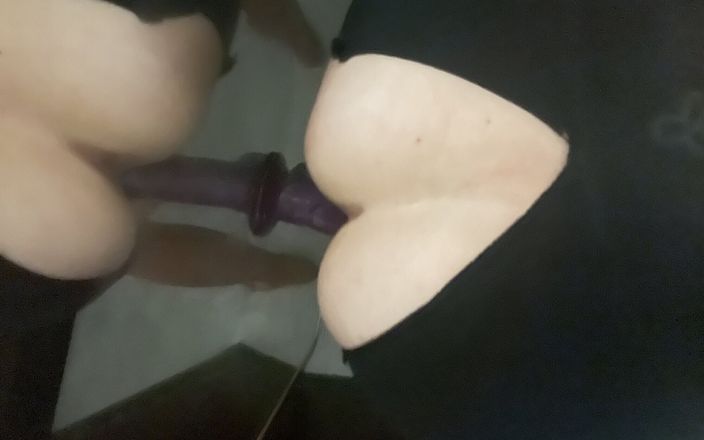 MissDragonfly77: Oleada + bronzeada + consolo de sucção + shorts sem virilha +espelho