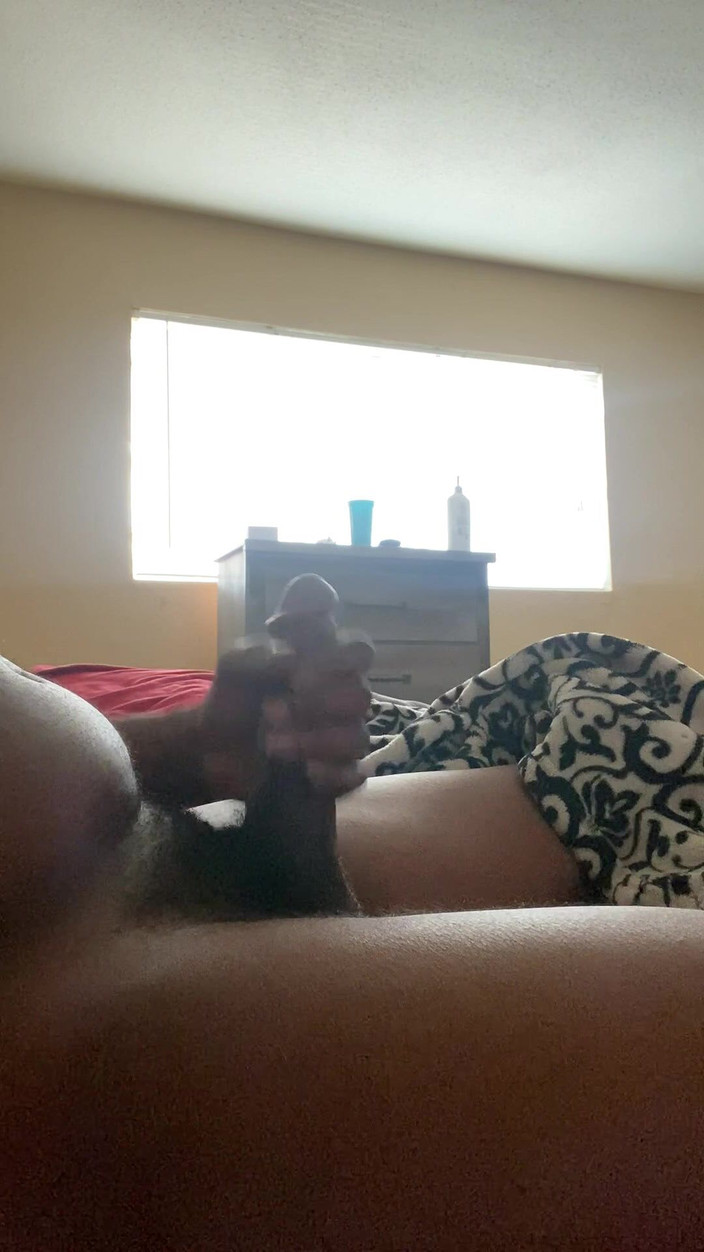 Blaktitan2022: Pequena bunda preta