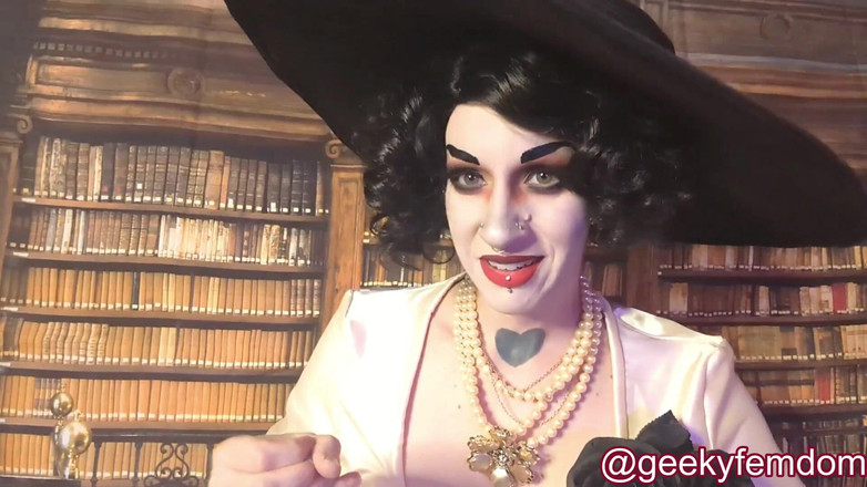 Geeky Femdom: Rendez-vous pour la Saint-Valentin avec Lady Dimitrescu