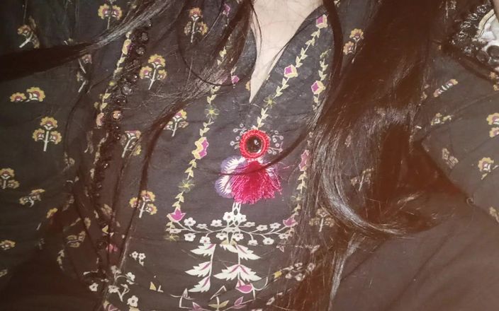 Faryal: Ich habe heute meinen schwanz in Bhabhis mund ge stecke