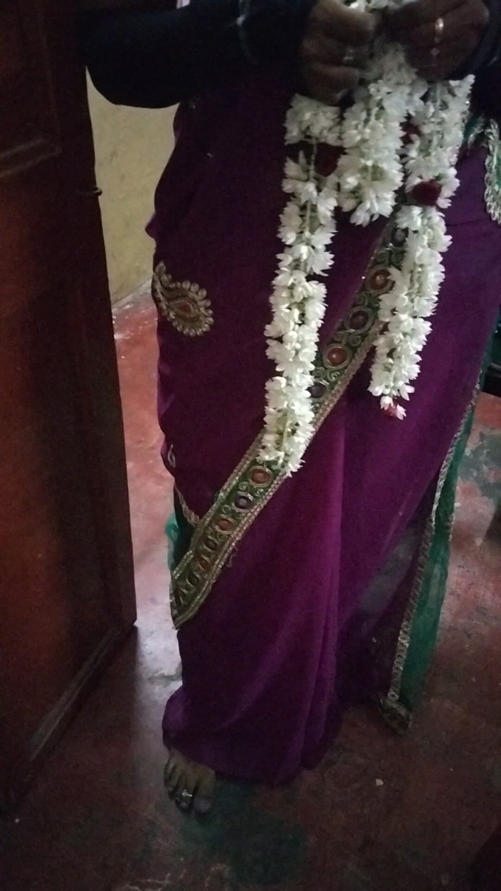 Tamil lesbian: Eerste nacht - achter de shoot