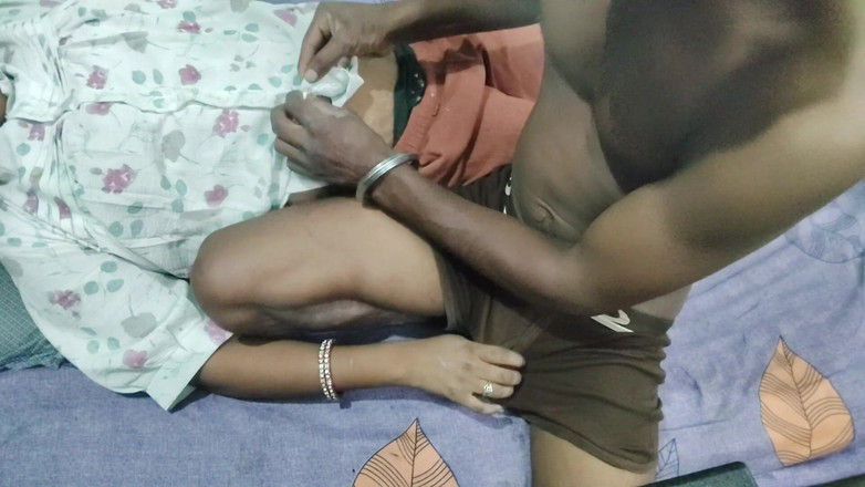 RemarkableMonolith93: हॉट भाभी देसी भारतीय 18 साल की चुदाई देवर ने भाभी को देवर ने चुदाई मारी भाभी की भाभी की चुदाई का भोसदा