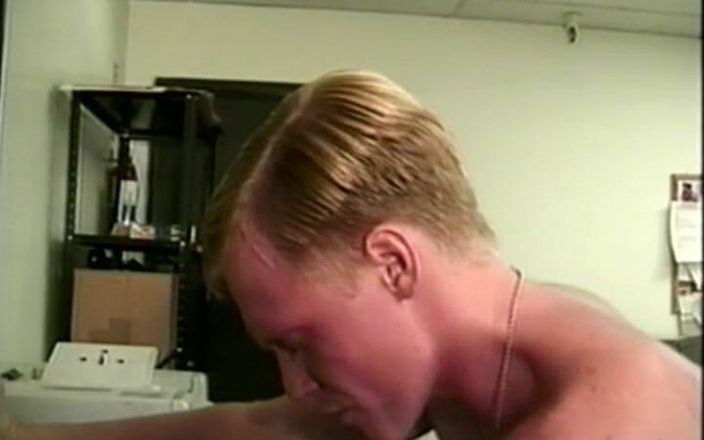 Gay 90's Vintage Porn: Djärv manlig kroppsutforskning #4