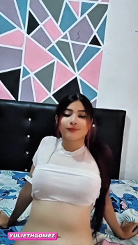 Stepmom's Wild Pussy Play Begins Late