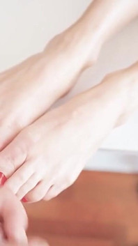 Foot Fetish, Hand Jobs, Lingerie and Dildo Games with Jasmin La Rouge