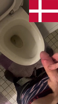Jerking off in the Bathroom