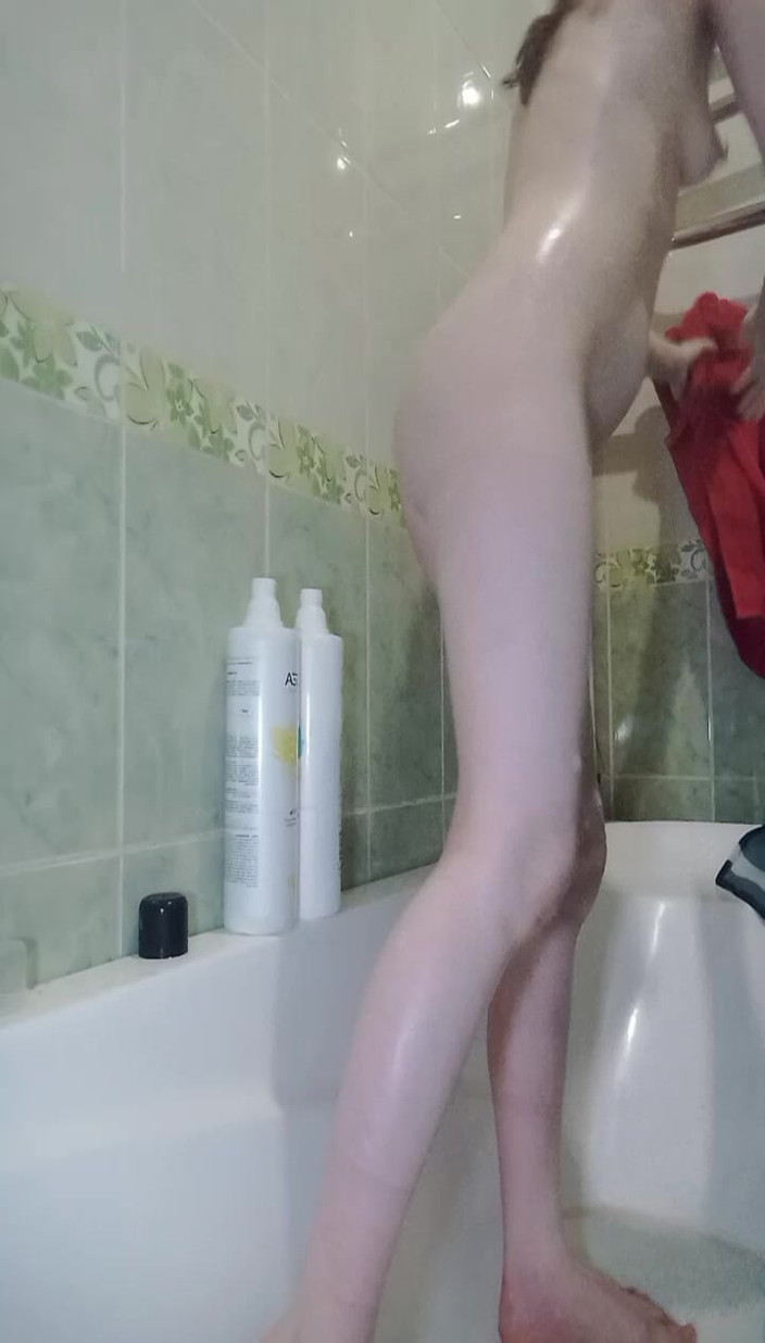 Kelrmia: Prends une douche avec moi