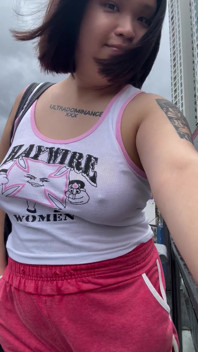 Braless BBW