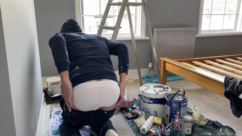 Fuckbutty: Malarz i dekorator strzela podczas pracy
