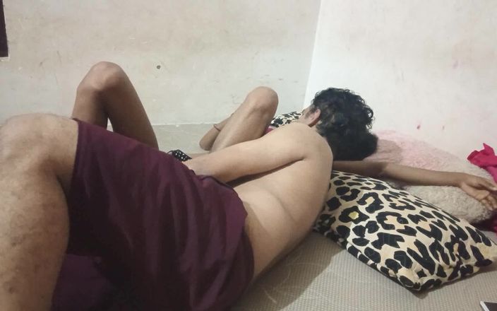 Truefuker: Desi Bhabhi má sex se sousedem