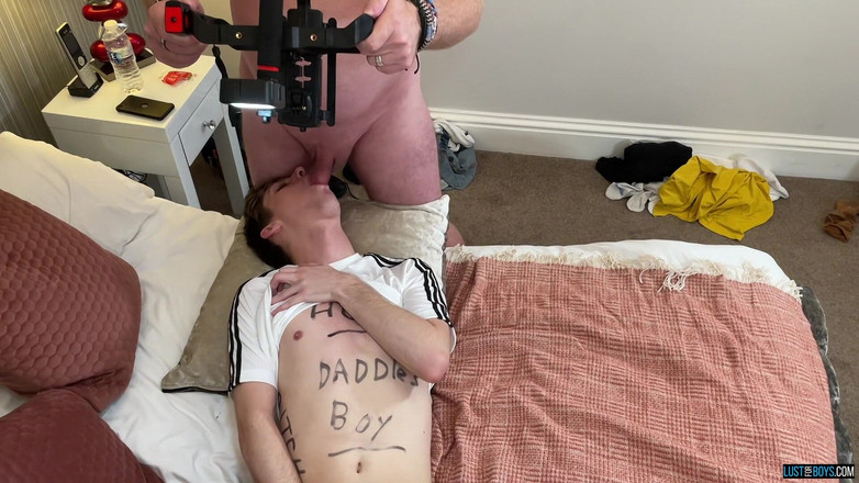 Lust for boys: Leo je ošukaná v gangu - část 5