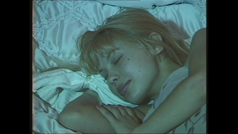 MMV films - The Original: Ta duża blond dziwka zostaje przesłana przez dwa duże twarde...