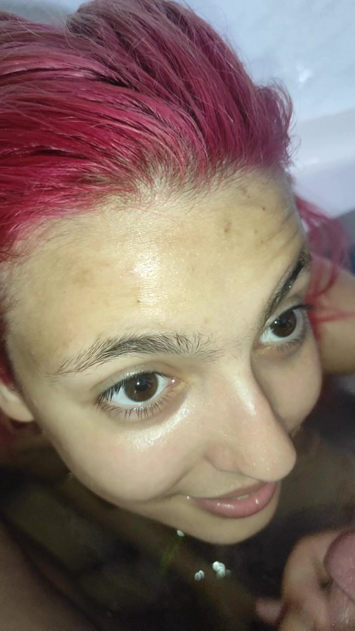 Endemoniados: Deepthroating My Teen Stepbrother and I Cum in Her Little...