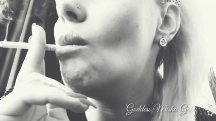 Goddess Misha Goldy: Total smokerizing