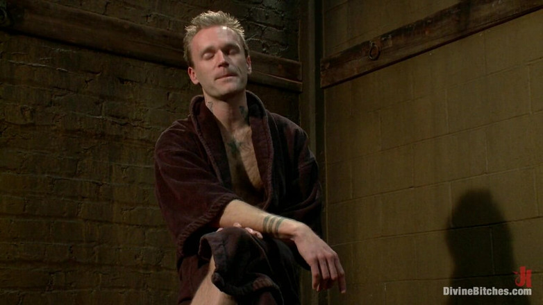 Divine Bitches by Kink: Odă bărbaților în durere partea 2: Era Madeline