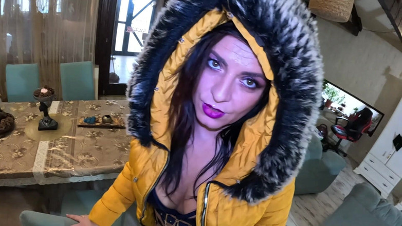 MilfyCalla: Downjacket try-on &amp;boquete provocação - fetiche de casaco, masturbação e gozada bagunçada 327