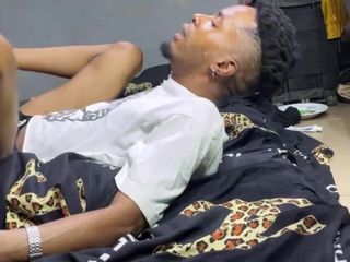YungthugM: Amândoi ne-am futut pastorul Stpson în apartamentul său după repetiții