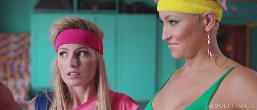 Adult Time: Girlcore - The Go Girls - Aérobie lesbienne