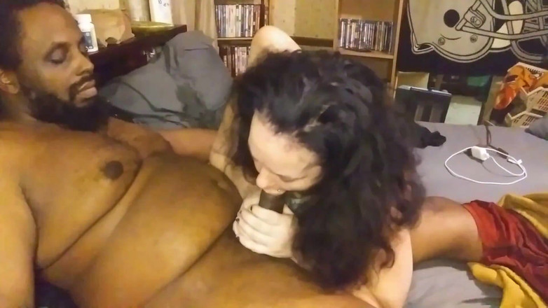 Anal_Angi_Rose: Mollige getatoeëerde slet wordt gecreampied