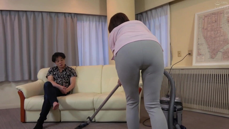 Raptor Inc: Aku udah jadi wanita tua - tante seksi yang jago digodain 2