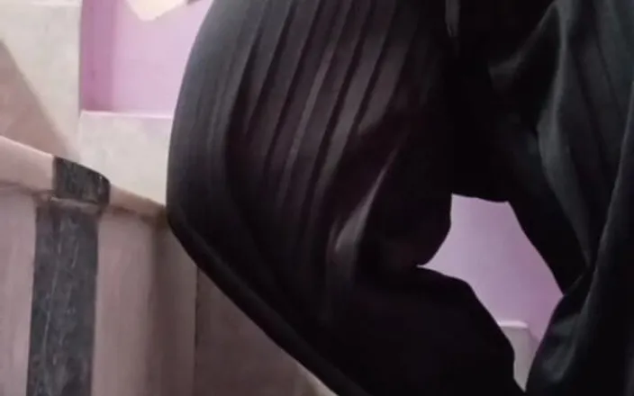 NaughtyWings: "she Went Fully Nude on Video Call - He Couldn't Believe...