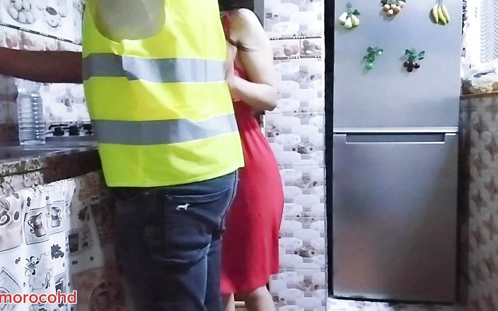 Marocsexhd: Sono entrato con un insegnante che mi faceva male come...