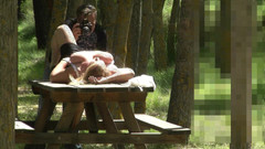 Julie Cunningham: Měkké focení mimo zahraničí